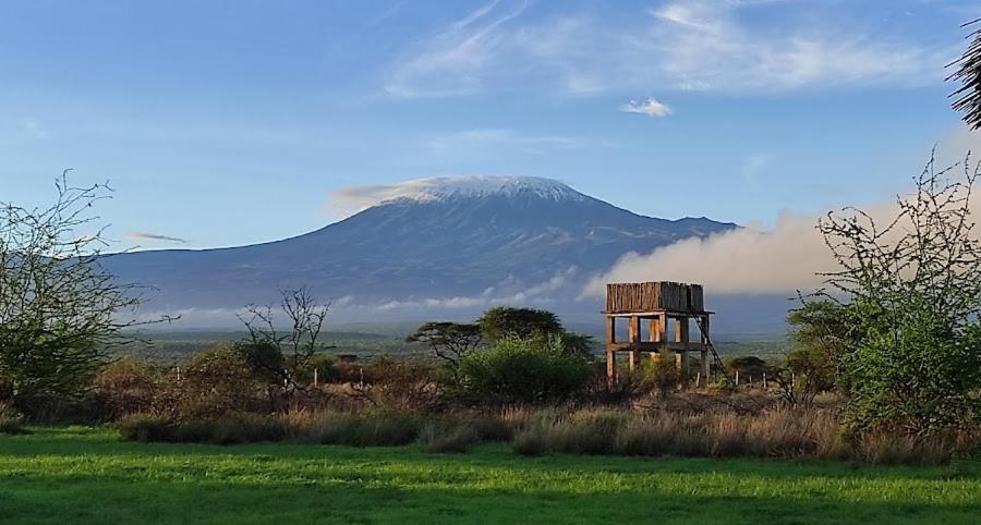 AA Lodge Amboseli Buitenkant foto
