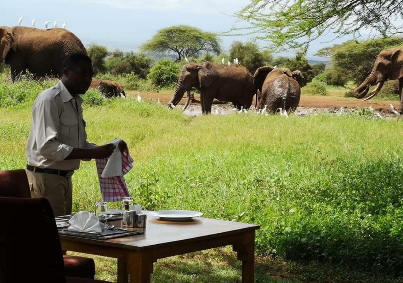 AA Lodge Amboseli Buitenkant foto